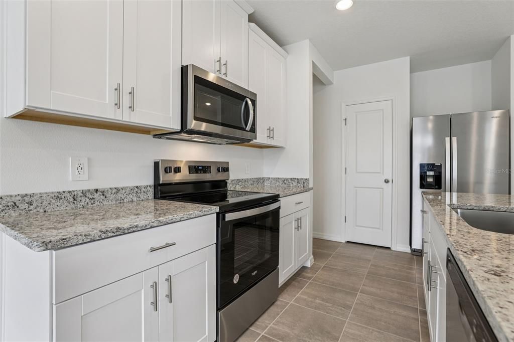 For Sale: $272,050 (3 beds, 2 baths, 1269 Square Feet)