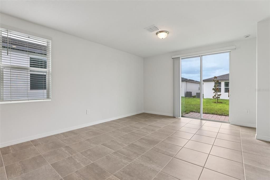 For Sale: $272,050 (3 beds, 2 baths, 1269 Square Feet)