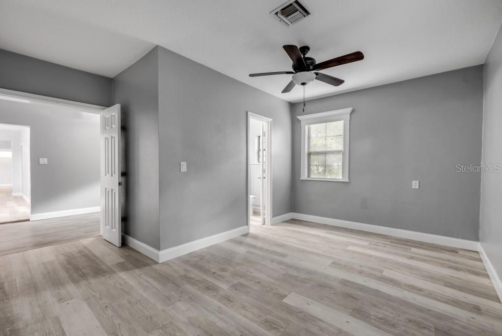 For Sale: $479,990 (4 beds, 3 baths, 1606 Square Feet)