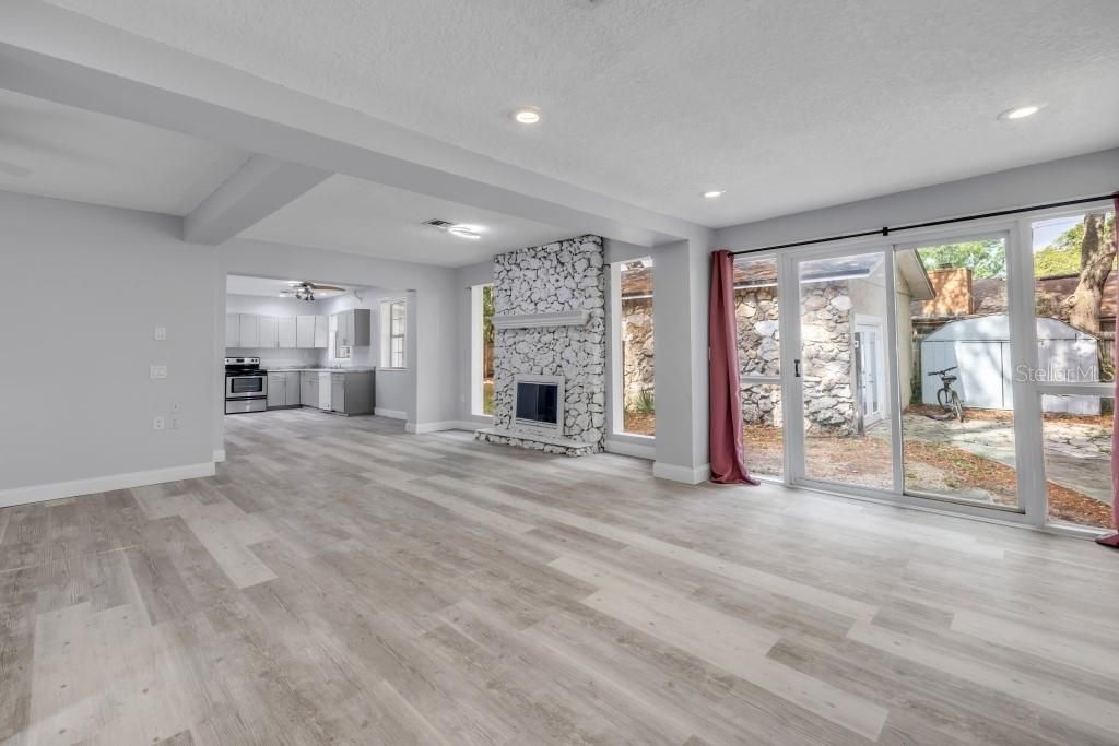 For Sale: $479,990 (4 beds, 3 baths, 1606 Square Feet)