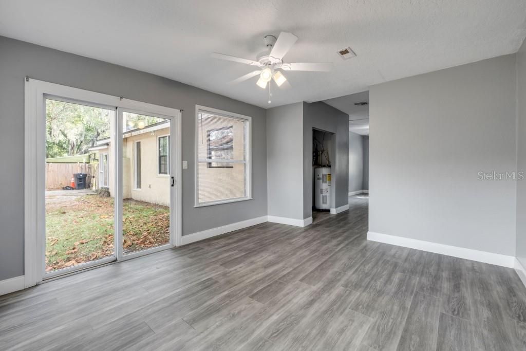 For Sale: $479,990 (4 beds, 3 baths, 1606 Square Feet)