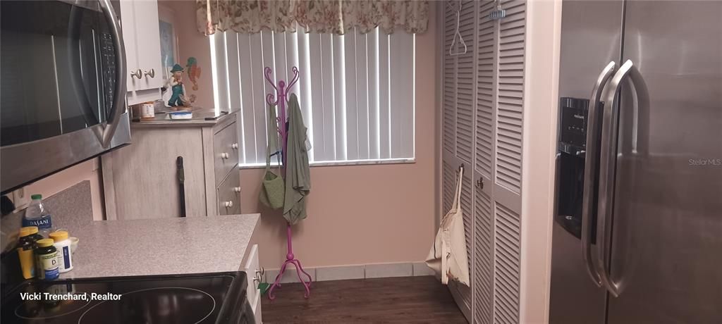 For Rent: $2,300 (2 beds, 2 baths, 1025 Square Feet)