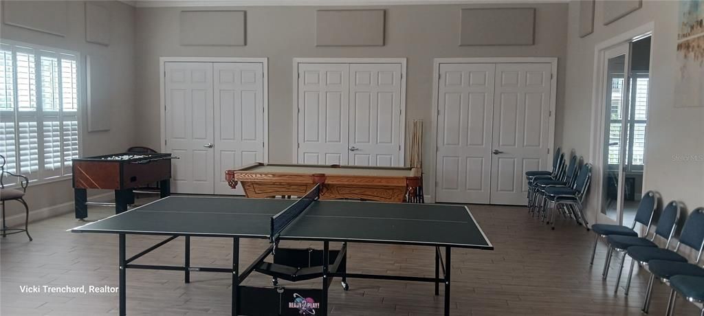 For Rent: $2,300 (2 beds, 2 baths, 1025 Square Feet)