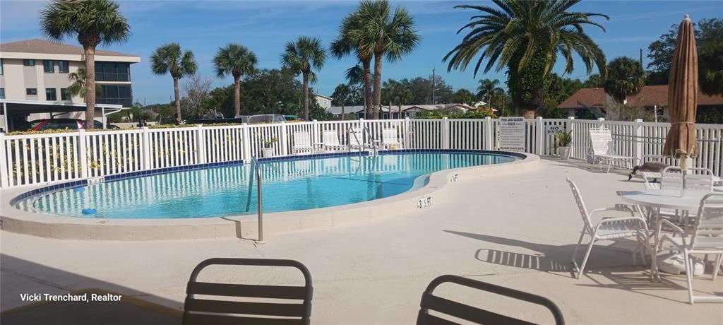 For Rent: $2,300 (2 beds, 2 baths, 1025 Square Feet)