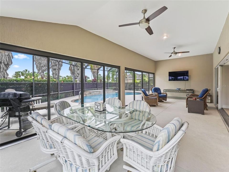 Active With Contract: $875,000 (4 beds, 2 baths, 2606 Square Feet)