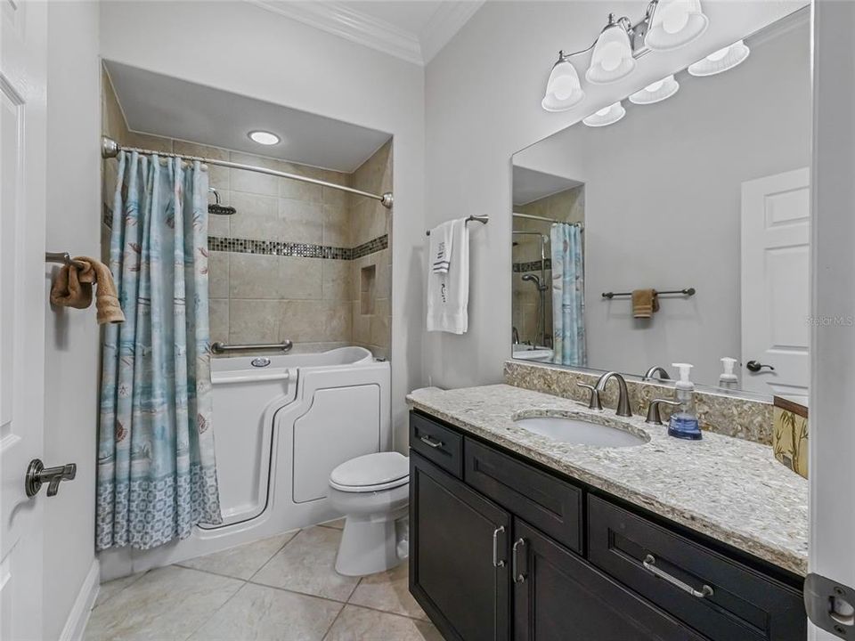 Active With Contract: $875,000 (4 beds, 2 baths, 2606 Square Feet)