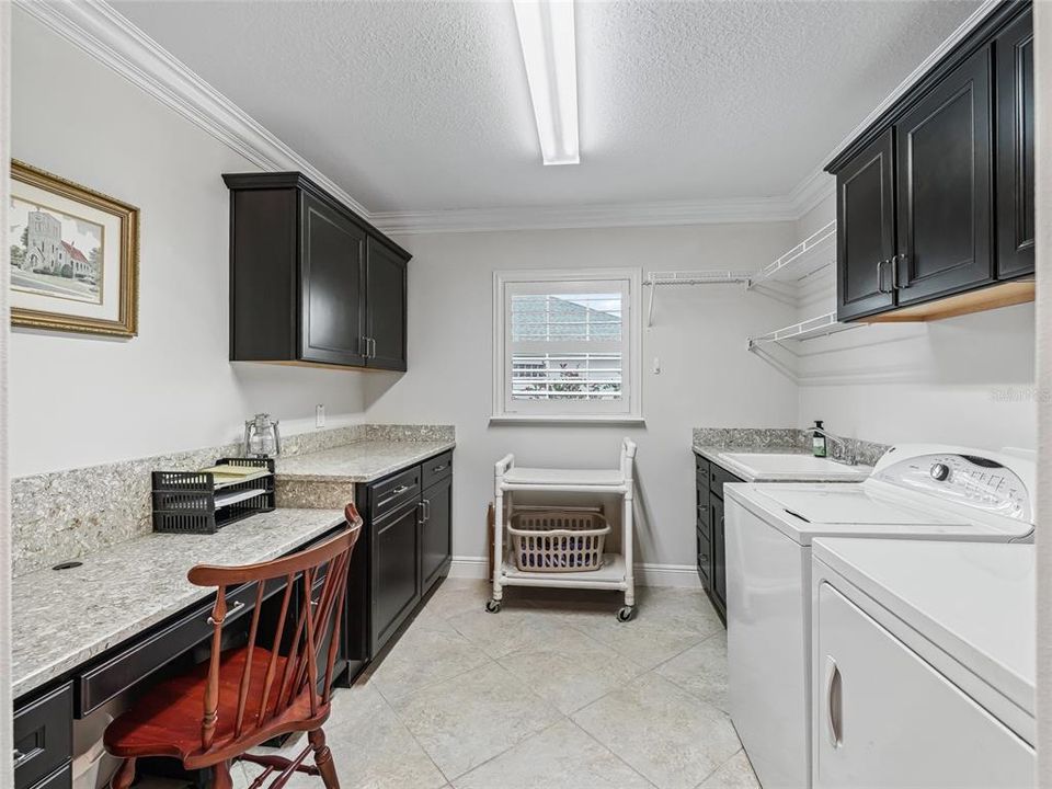 Active With Contract: $875,000 (4 beds, 2 baths, 2606 Square Feet)