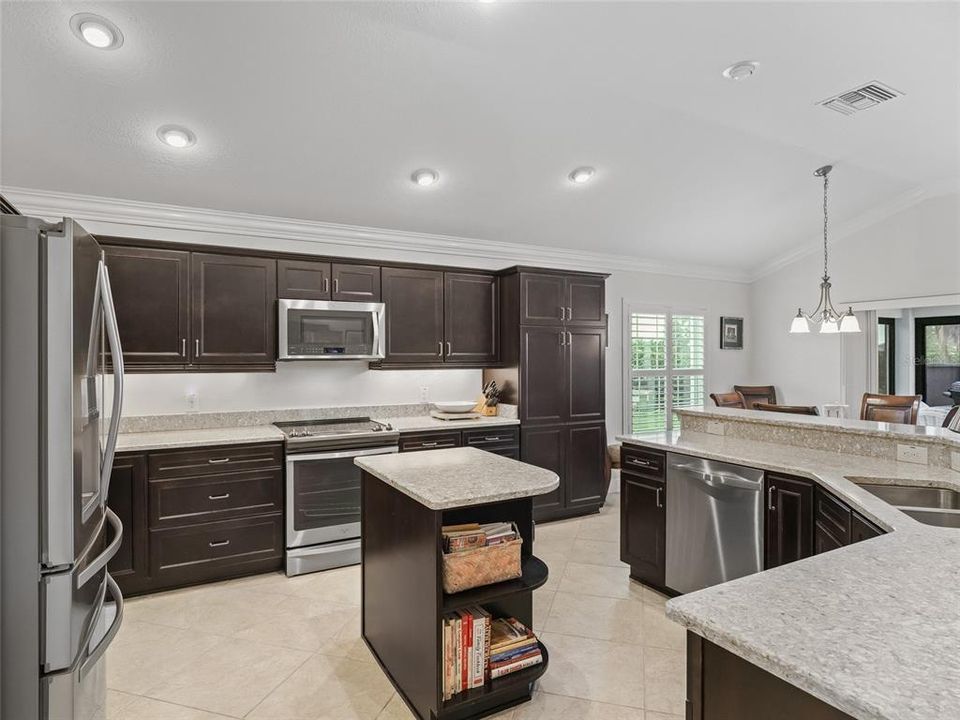 Active With Contract: $875,000 (4 beds, 2 baths, 2606 Square Feet)