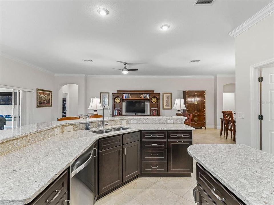 Active With Contract: $875,000 (4 beds, 2 baths, 2606 Square Feet)