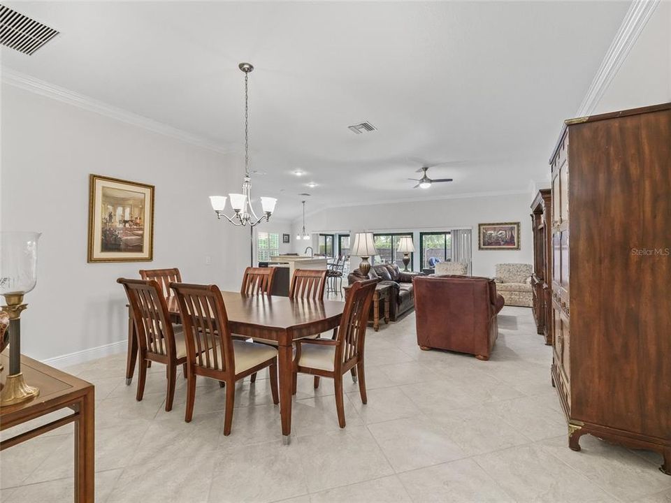 Active With Contract: $875,000 (4 beds, 2 baths, 2606 Square Feet)