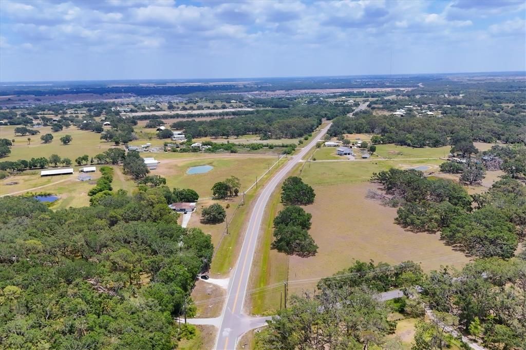 На продажу: $975,000 (6.75 acres)
