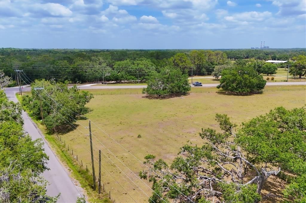 На продажу: $975,000 (6.75 acres)
