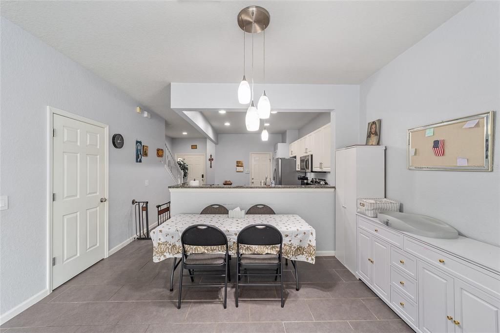 For Sale: $247,400 (3 beds, 2 baths, 1584 Square Feet)