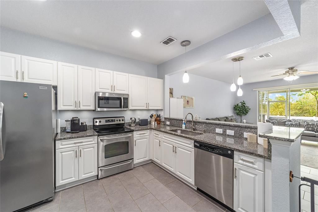 For Sale: $247,400 (3 beds, 2 baths, 1584 Square Feet)