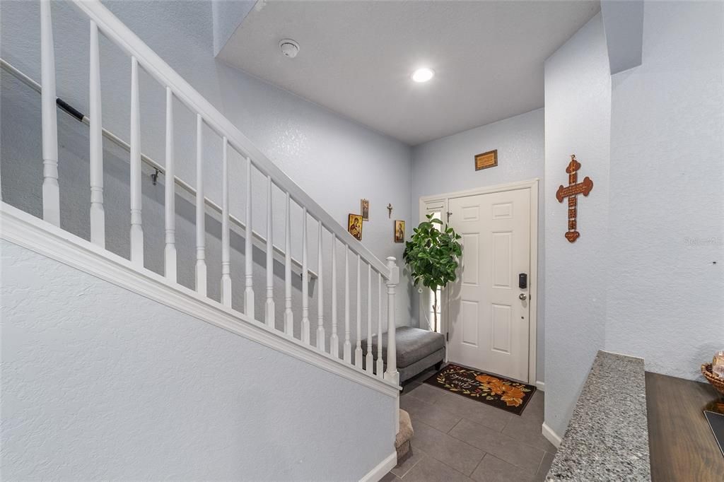 For Sale: $247,400 (3 beds, 2 baths, 1584 Square Feet)