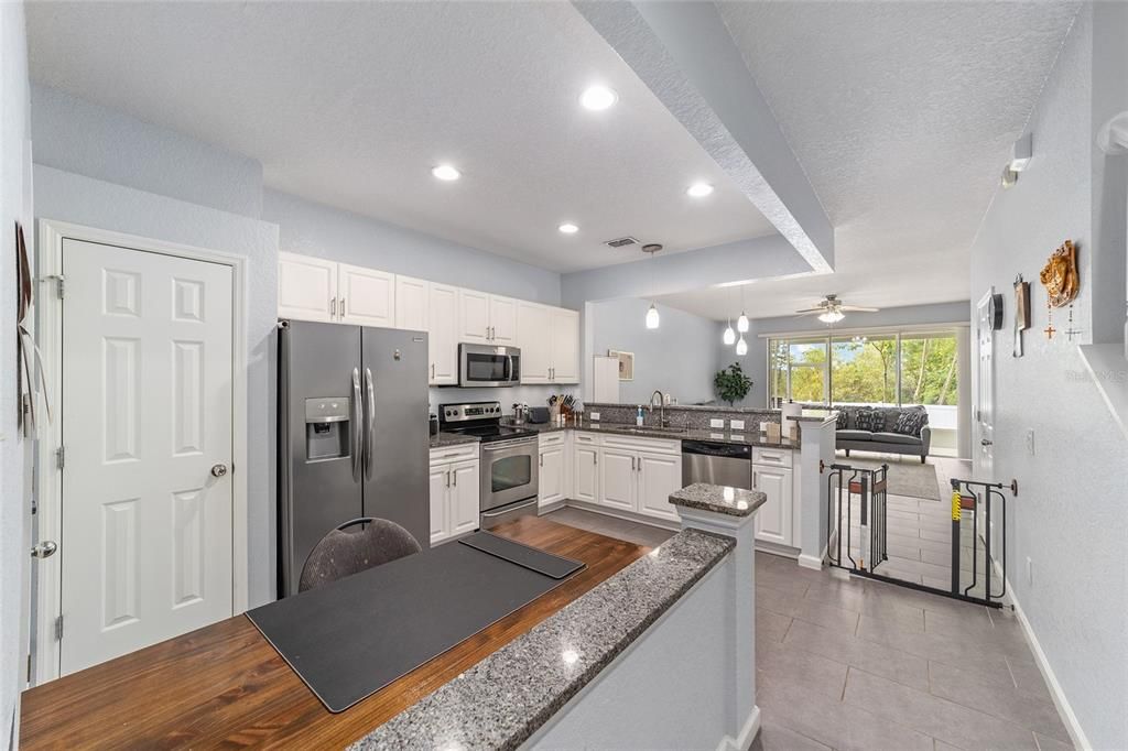 For Sale: $247,400 (3 beds, 2 baths, 1584 Square Feet)