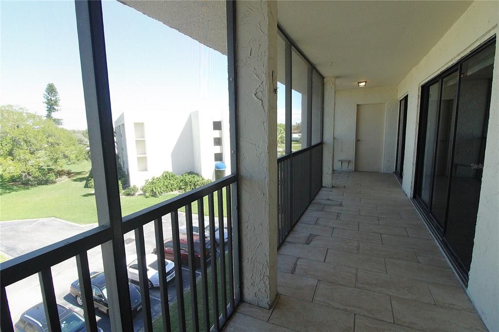 Active With Contract: $1,495 (2 beds, 2 baths, 1178 Square Feet)