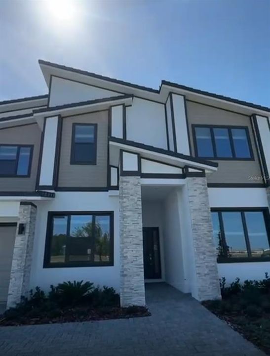 Recently Sold: $1,440,800 (15 beds, 16 baths, 6374 Square Feet)