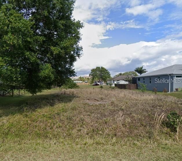 На продажу: $20,300 (0.22 acres)