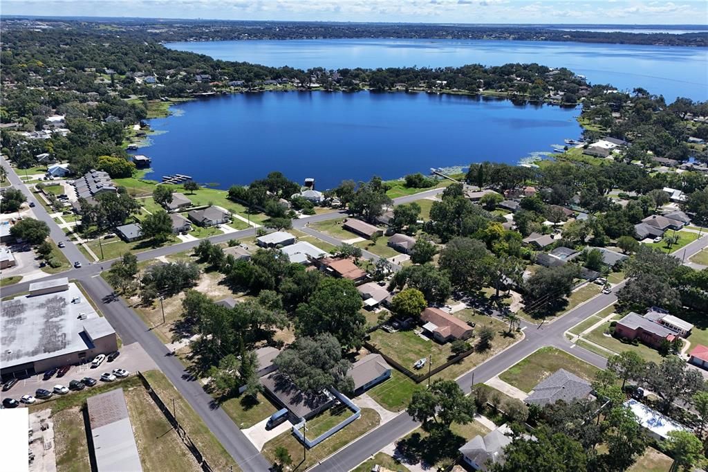 Active With Contract: $289,000 (3 beds, 2 baths, 1368 Square Feet)