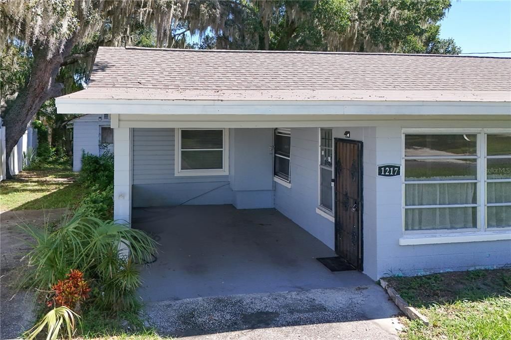 Active With Contract: $289,000 (3 beds, 2 baths, 1368 Square Feet)