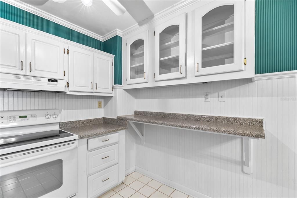 Active With Contract: $289,000 (3 beds, 2 baths, 1368 Square Feet)