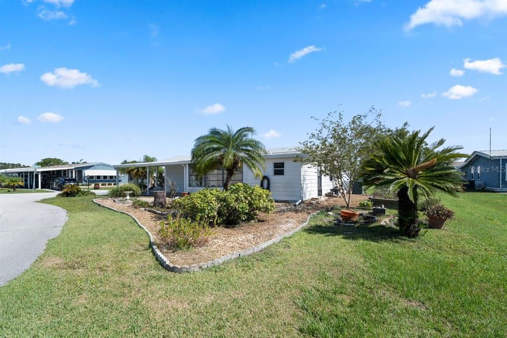 待售: $143,000 (2 贝兹, 2 浴室, 1300 平方英尺)