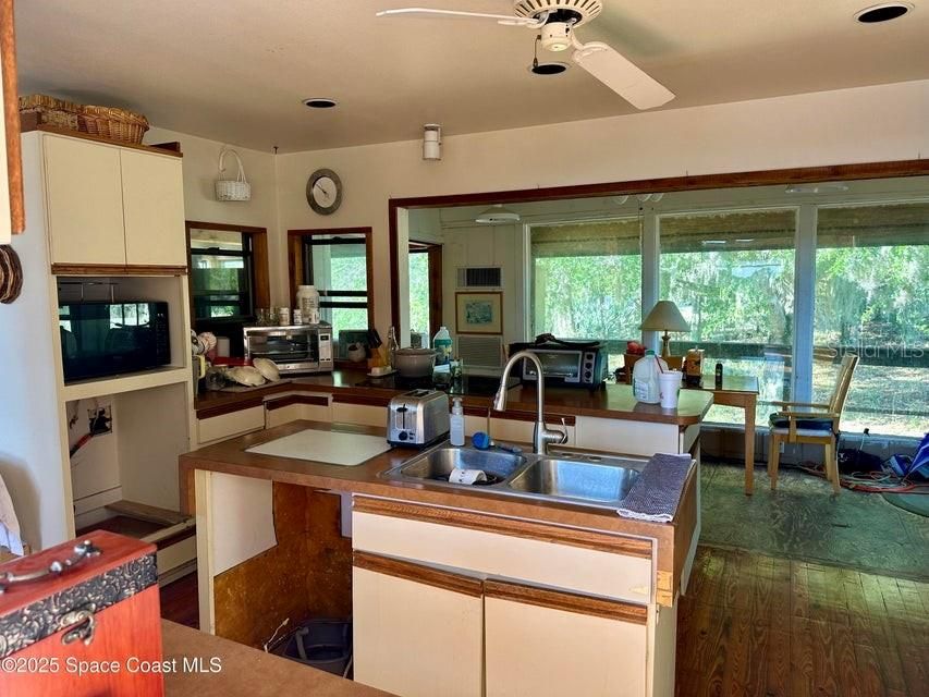 En Venta: $340,000 (4 camas, 3 baños, 2383 Pies cuadrados)