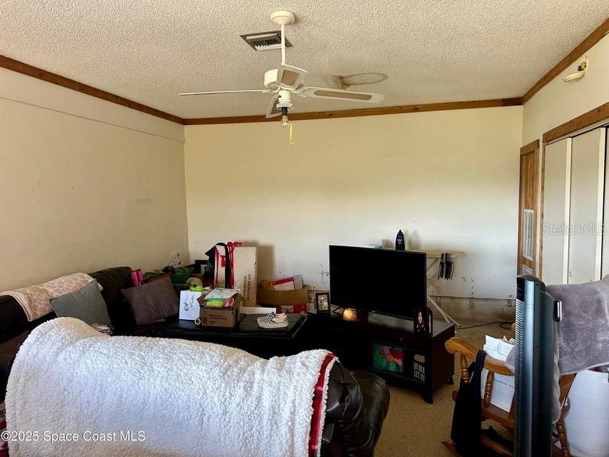 En Venta: $340,000 (4 camas, 3 baños, 2383 Pies cuadrados)