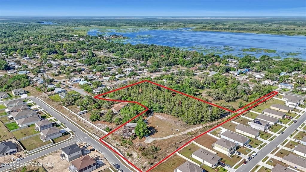 En Venta: $340,000 (4 camas, 3 baños, 2383 Pies cuadrados)