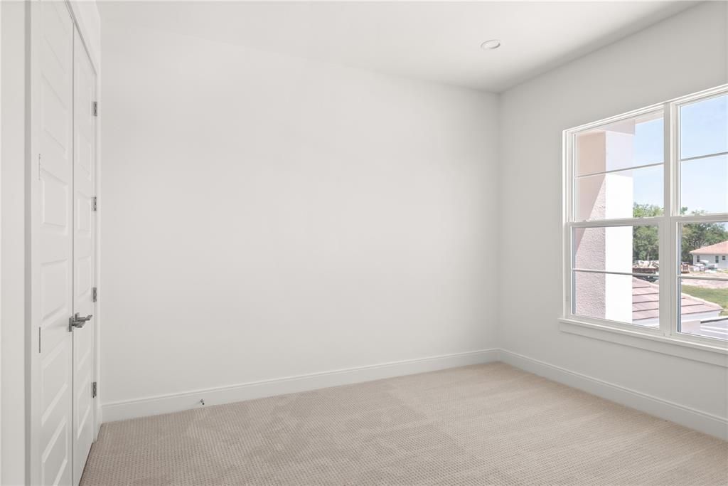 待售: $1,718,981 (4 贝兹, 4 浴室, 4263 平方英尺)