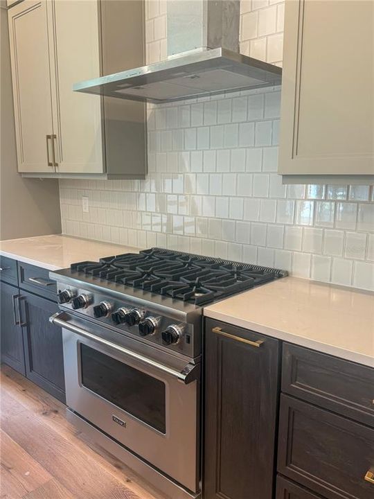 待售: $1,718,981 (4 贝兹, 4 浴室, 4263 平方英尺)