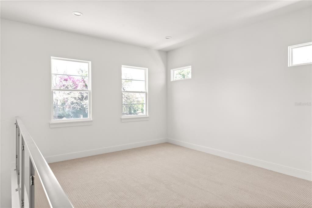 待售: $1,718,981 (4 贝兹, 4 浴室, 4263 平方英尺)