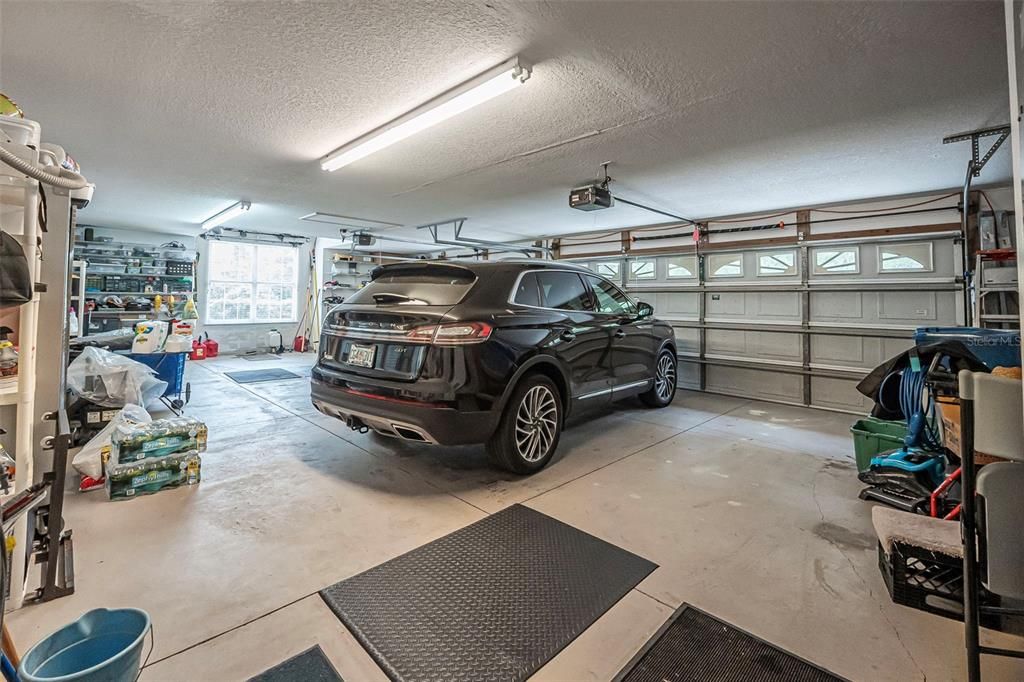 For Sale: $1,100,000 (4 beds, 4 baths, 4208 Square Feet)