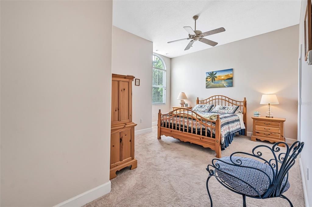 For Sale: $1,100,000 (4 beds, 4 baths, 4208 Square Feet)