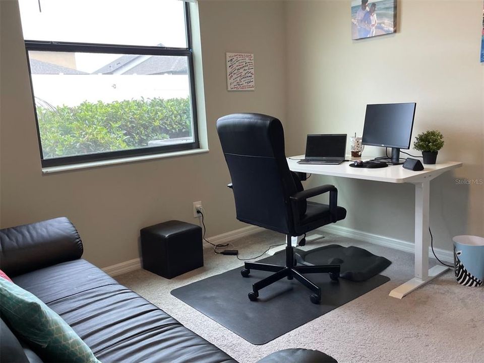 For Rent: $2,200 (4 beds, 2 baths, 1891 Square Feet)