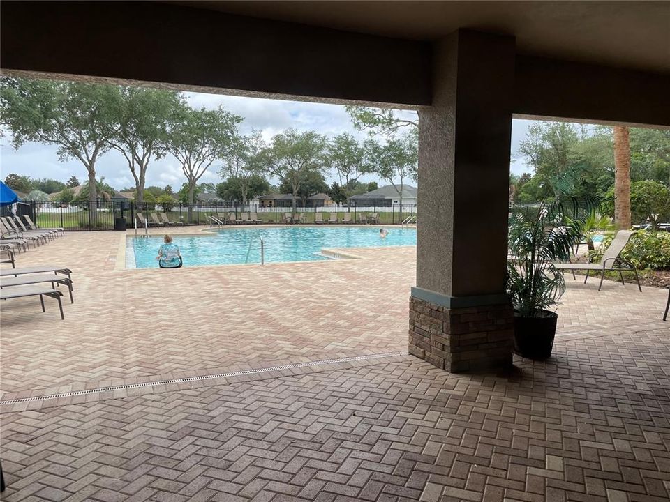 For Rent: $2,200 (4 beds, 2 baths, 1891 Square Feet)