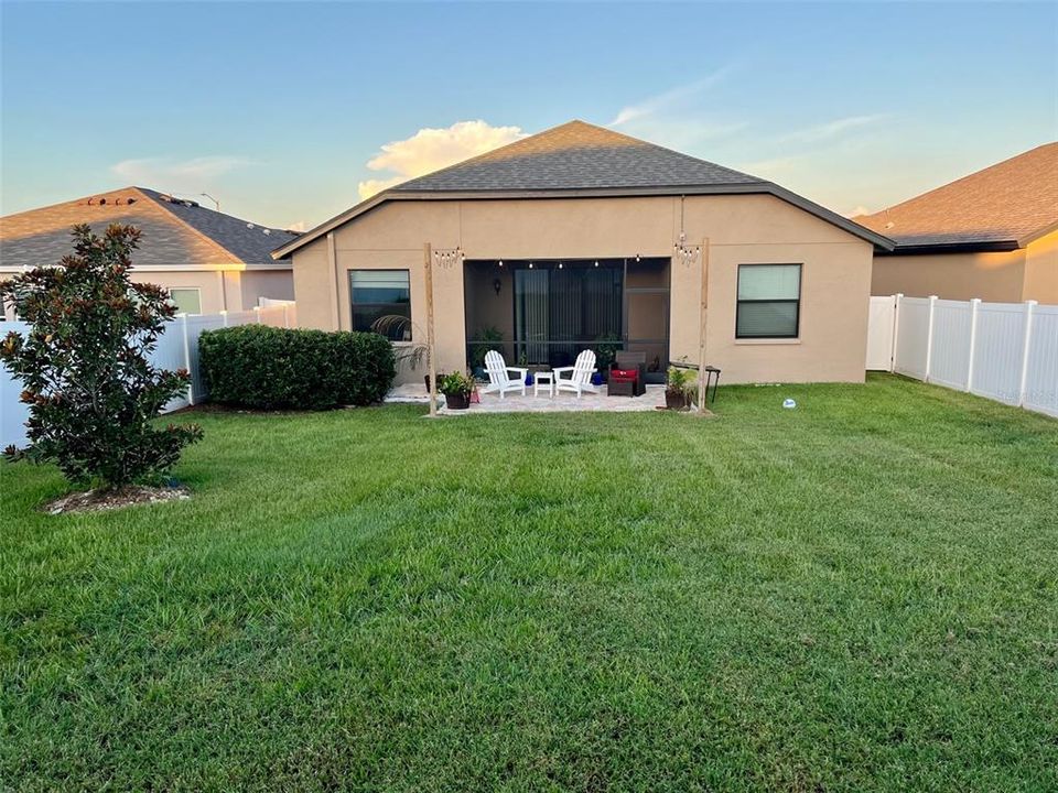 For Rent: $2,200 (4 beds, 2 baths, 1891 Square Feet)