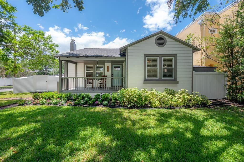 最近售出: $699,000 (3 贝兹, 2 浴室, 1220 平方英尺)