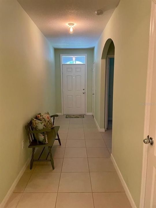 En Venta: $350,000 (4 camas, 2 baños, 2232 Pies cuadrados)