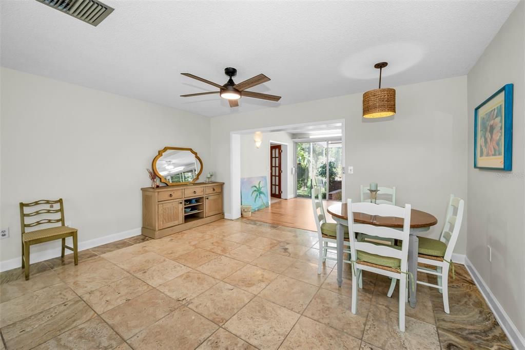 Active With Contract: $335,000 (2 beds, 2 baths, 1347 Square Feet)