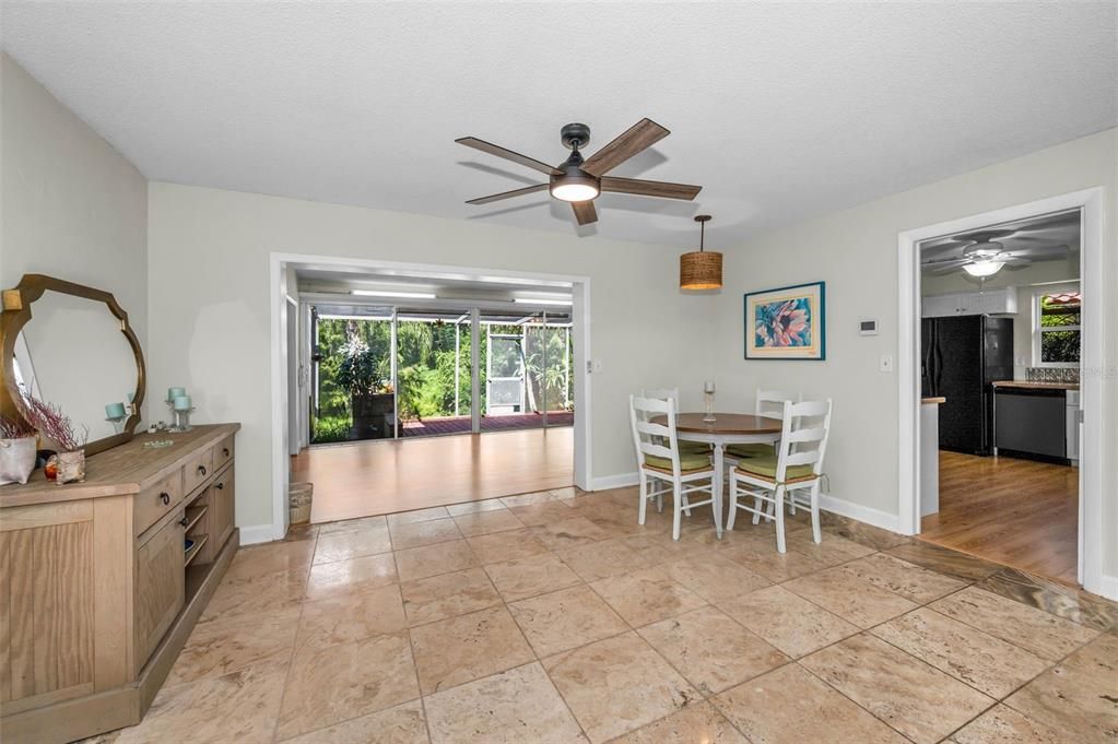 Active With Contract: $335,000 (2 beds, 2 baths, 1347 Square Feet)