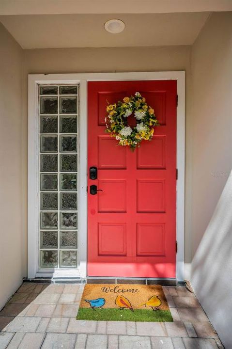 Active With Contract: $335,000 (2 beds, 2 baths, 1347 Square Feet)