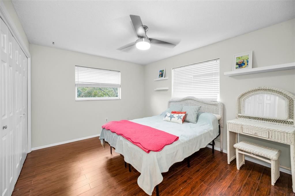 Active With Contract: $335,000 (2 beds, 2 baths, 1347 Square Feet)