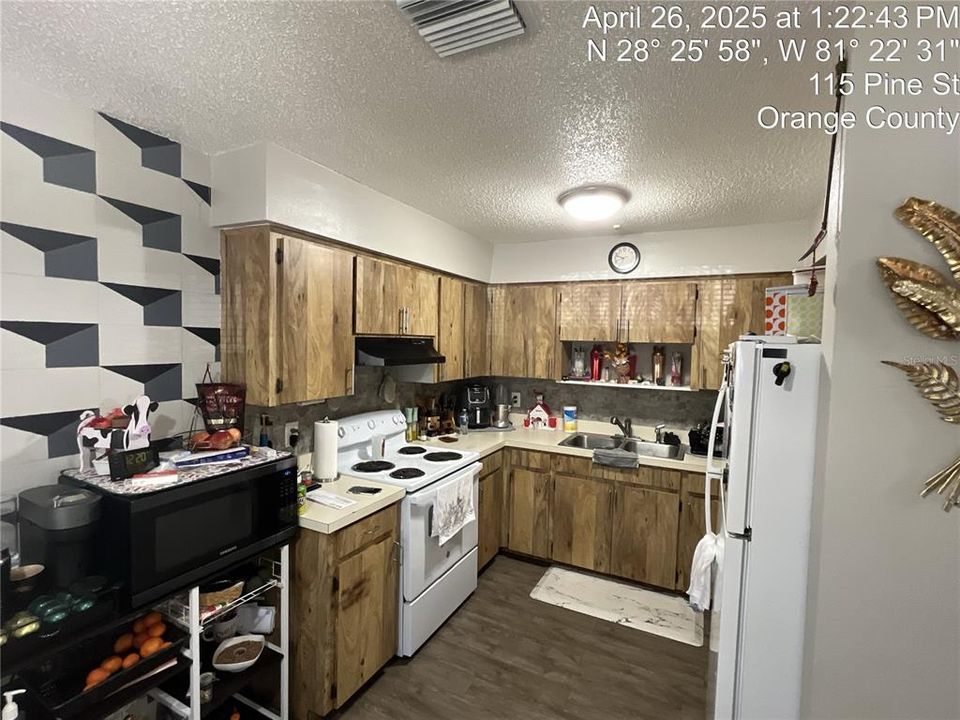 Activo con contrato: $329,900 (6 camas, 0 baños, 1808 Pies cuadrados)