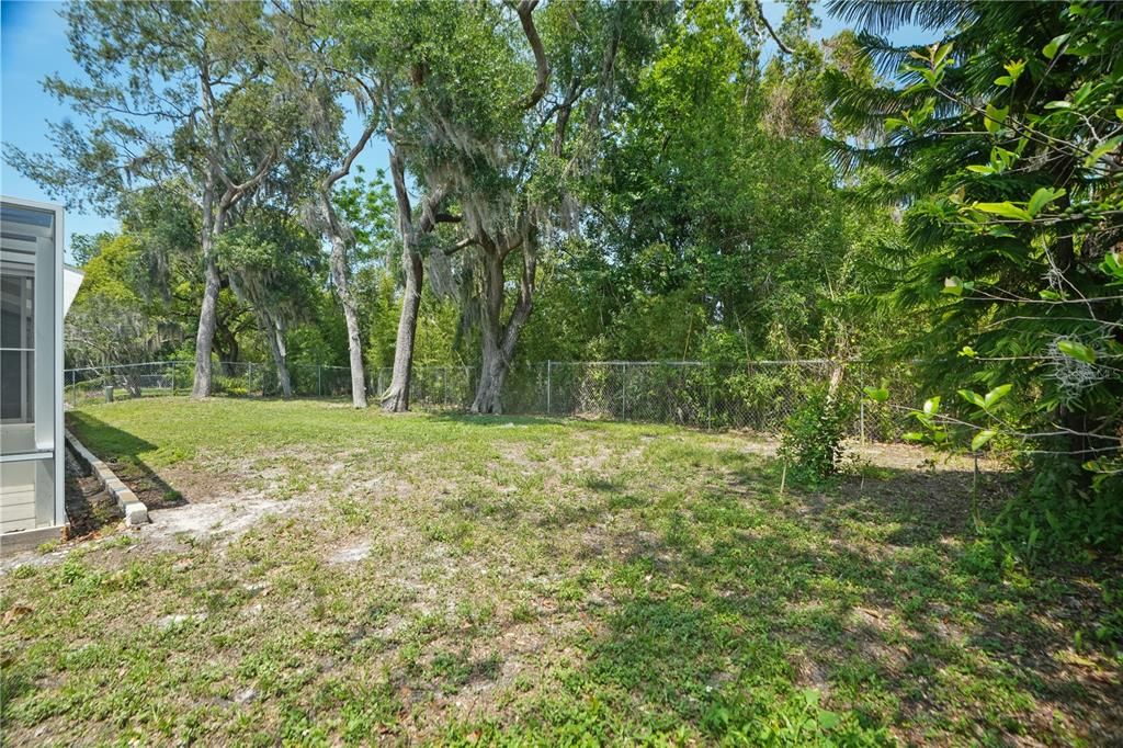 Под контрактом: $340,000 (4 спален, 3 ванн, 2047 Квадратных фут)