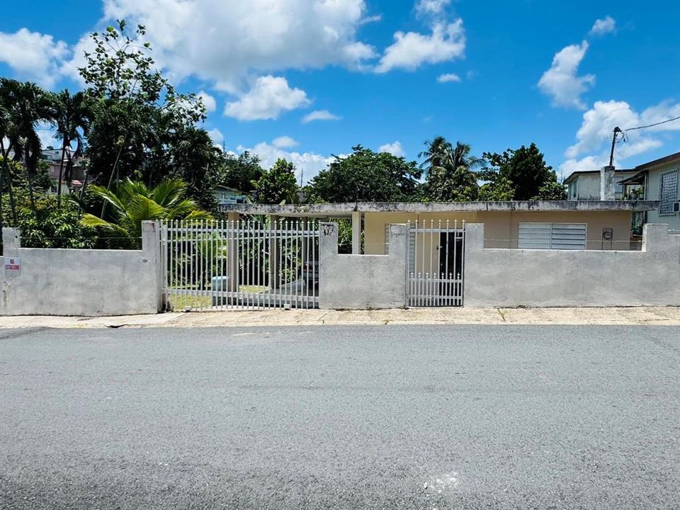 Vendido Recientemente: $72,000 (3 camas, 1 baños, 1100 Pies cuadrados)