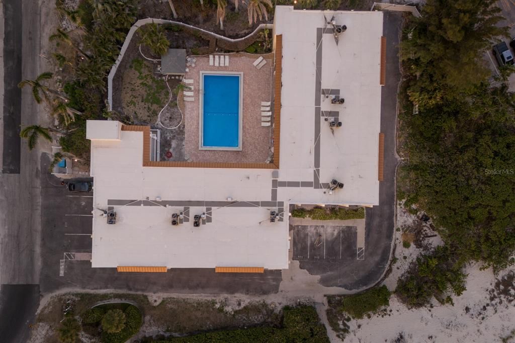 待售: $1,045,000 (2 贝兹, 2 浴室, 1008 平方英尺)