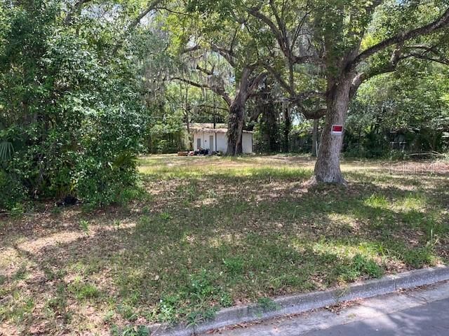 На продажу: $95,000 (0.22 acres)