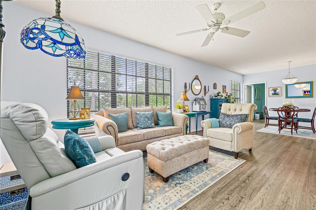 Active With Contract: $179,000 (2 beds, 2 baths, 1155 Square Feet)